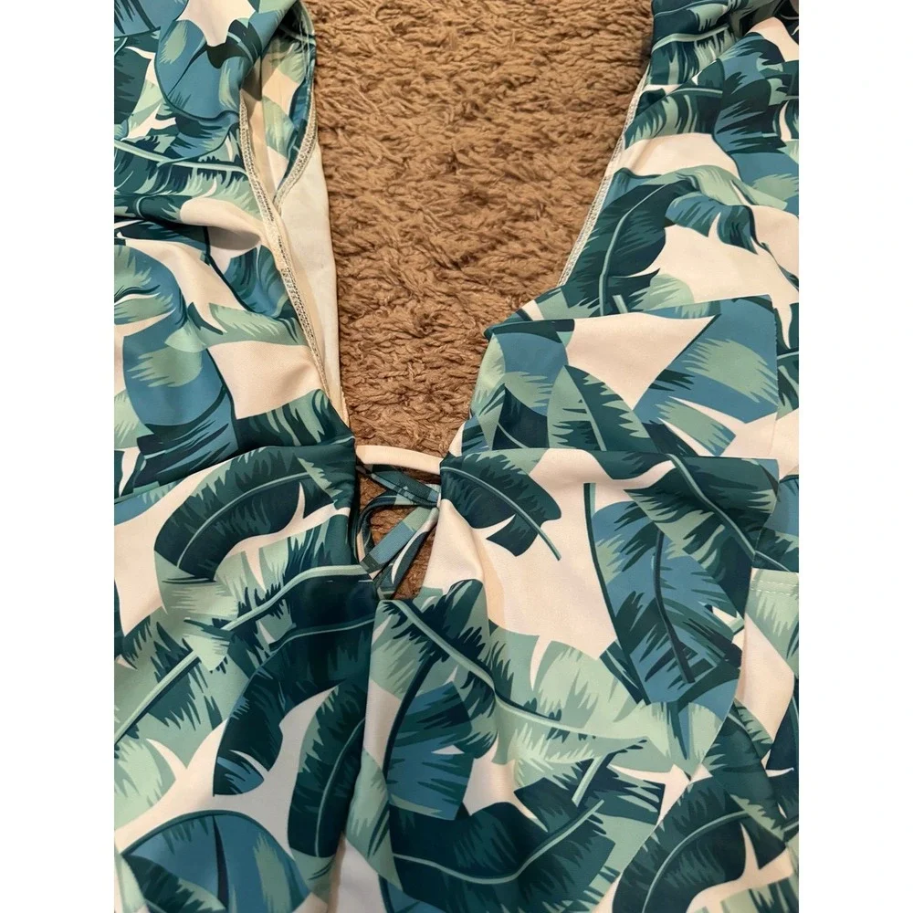 Plunge One Piece Bathing Suit‎